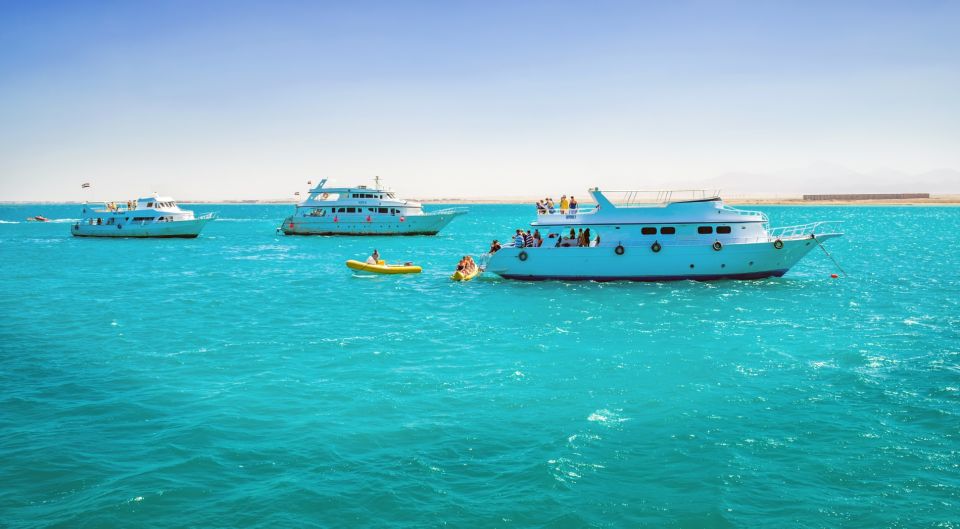 Hurghada: Geführte Bootstour zum Tauchen und Schnorcheln mit Mittagessen und Getränken